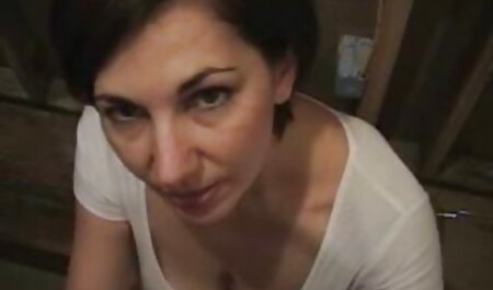 sehr sexy kostenlose deutschsprachige sexvideos brünette Frau, die sich anschließt